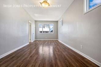 47 Fredro St in Buffalo, NY - Building Photo - Building Photo