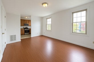 1111 Lamont St NW in Washington, DC - Building Photo - Building Photo