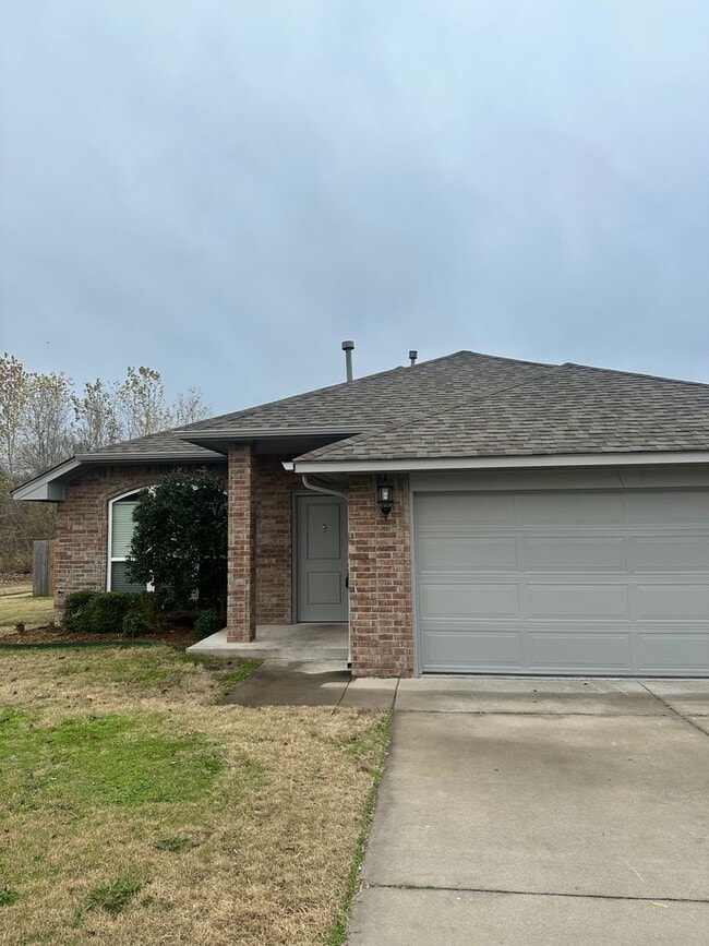 520 Sperry Dr in Norman, OK - Building Photo - Building Photo