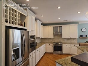 224 Darbytown Pl in Cary, NC - Building Photo - Building Photo