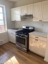 84 Pine St in Elizabeth, NJ - Building Photo - Building Photo