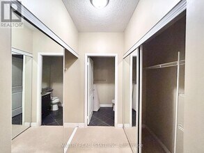 50 Absolute Ave in Mississauga, ON - Building Photo - Building Photo