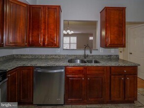 32 Harbour Heights Dr in Annapolis, MD - Building Photo - Building Photo