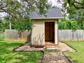 1600 San Juan Dr in Austin, TX - Building Photo - Building Photo