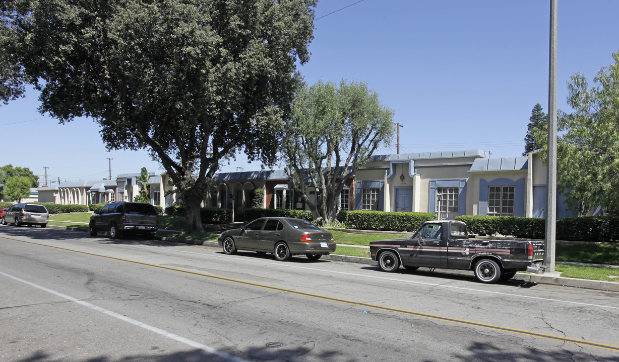 1781-1795 W Glenoaks Ave in Anaheim, CA - Building Photo