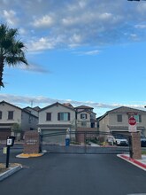 1356 Cerulean Ave in Henderson, NV - Building Photo - Building Photo