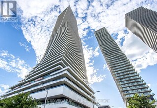 20-2520 Shore Breeze Dr in Toronto, ON - Building Photo - Building Photo