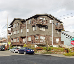 Phinney Apartments in Seattle, WA - Building Photo - Building Photo