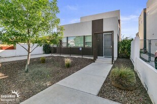 813 E Fairmount Ave in Phoenix, AZ - Building Photo