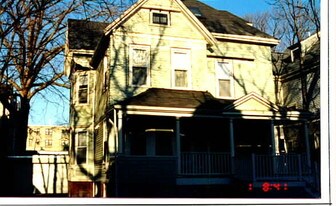 53 Trowbridge St in Cambridge, MA - Building Photo