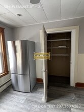 584 Pleasant St in Lewiston, ME - Building Photo - Building Photo