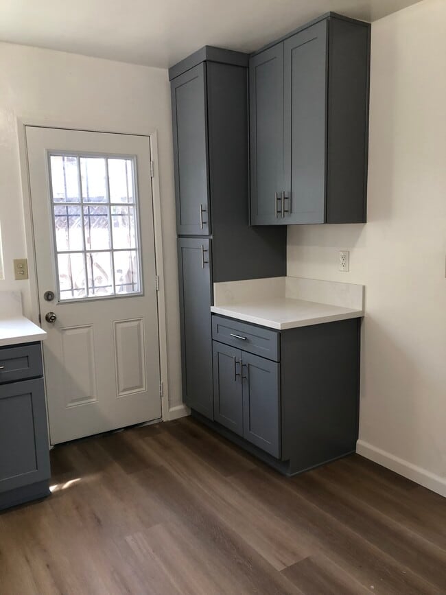 13352 Downey Ave in Paramount, CA - Building Photo - Building Photo