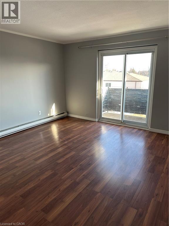 815 Barbara Ct in Cambridge, ON - Building Photo - Building Photo