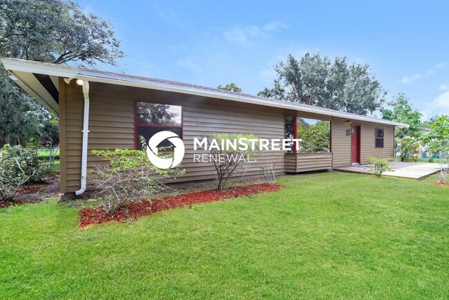 555 La Veta Dr in Melbourne, FL - Building Photo - Building Photo
