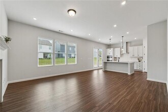 708 Dover Spgs Dr in Acworth, GA - Building Photo - Building Photo