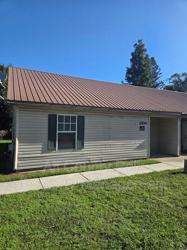 property at 2934 Skyview Dr