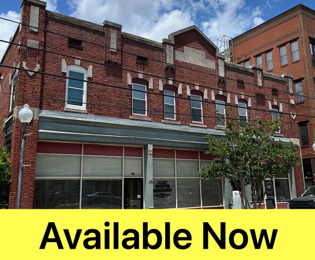 property at 703 N 4th St