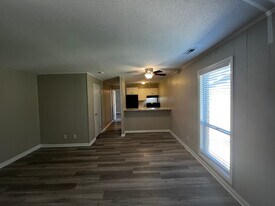 5874-F Century Oaks Dr in Fayetteville, NC - Building Photo