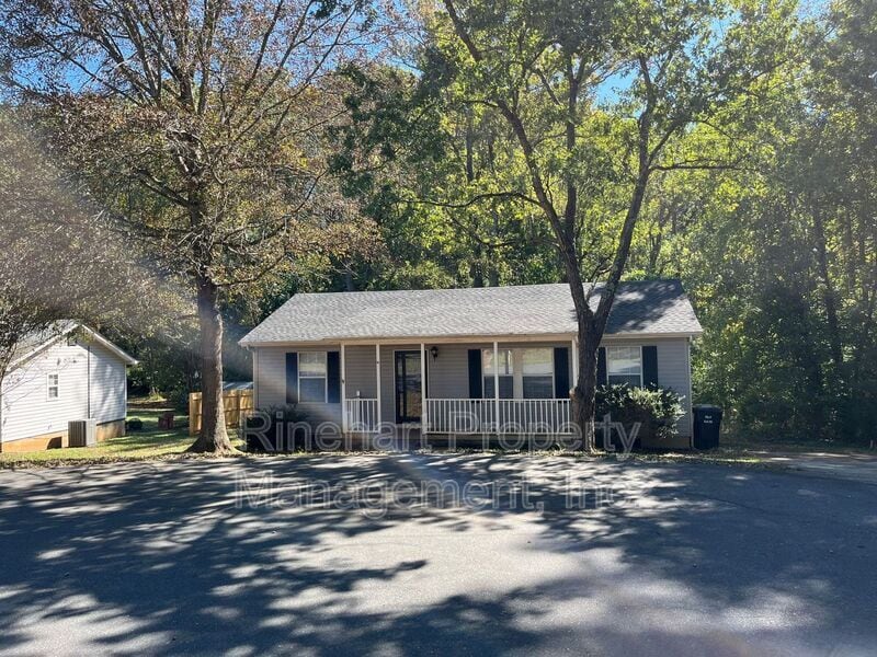 1149 Wesley Wood Dr in Rock Hill, SC - Building Photo