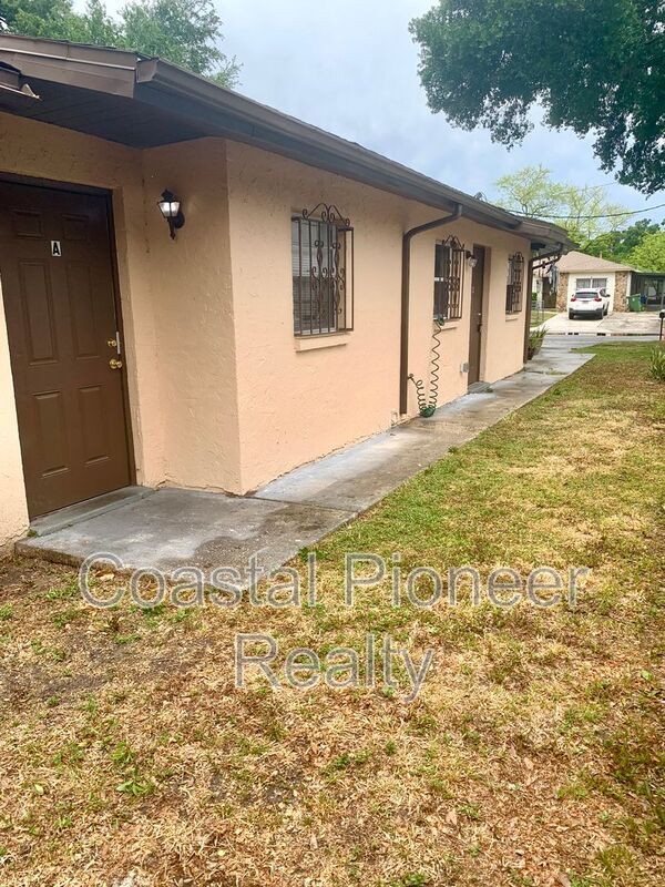 property at 2617 E 32nd Ave