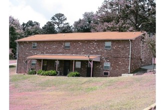 1000 W First Ave in Lenoir City, TN - Building Photo - Building Photo