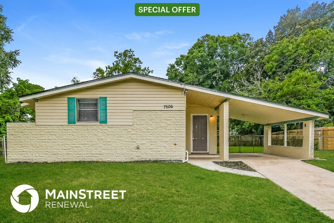 7506 Centauri Rd in Jacksonville, FL - Foto de edificio