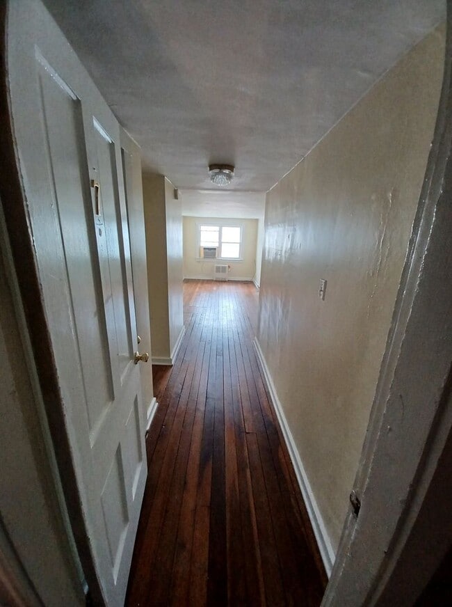 85 N Kennebec Ave in Mcconnelsville, OH - Building Photo - Building Photo