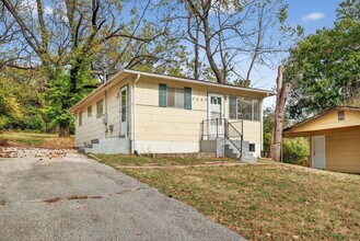 7507 Blanding Dr in Ferguson, MO - Building Photo - Building Photo