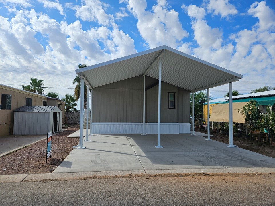 1409 N French St in Casa Grande, AZ - Building Photo