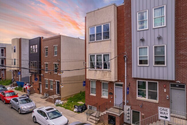 1918 N 18th St in Philadelphia, PA - Building Photo - Building Photo