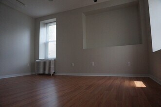 3513 Bowman St, Unit 2 in Philadelphia, PA - Building Photo - Building Photo