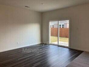 2640 Salado Creek Ln in Glenn Heights, TX - Building Photo - Building Photo