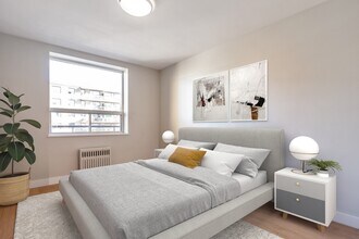 Milepost Manor in Toronto, ON - Building Photo - Building Photo