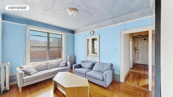 31-04 32nd St in Queens, NY - Building Photo