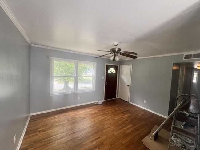 1416 E Sedgefield Dr in Winston-Salem, NC - Building Photo - Building Photo