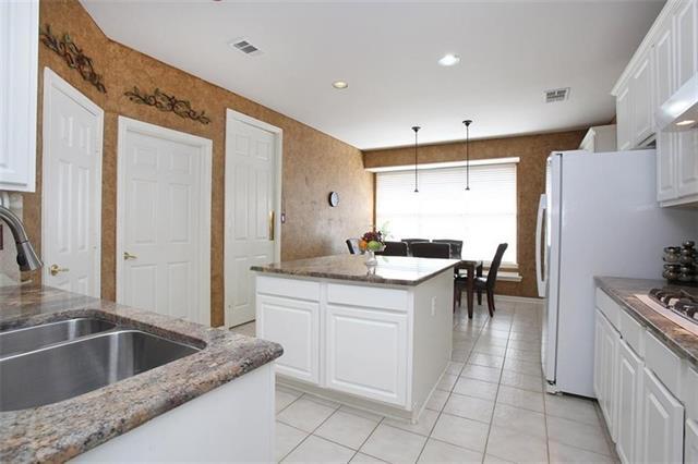 2032 Camelot Dr in Allen, TX - Building Photo - Building Photo