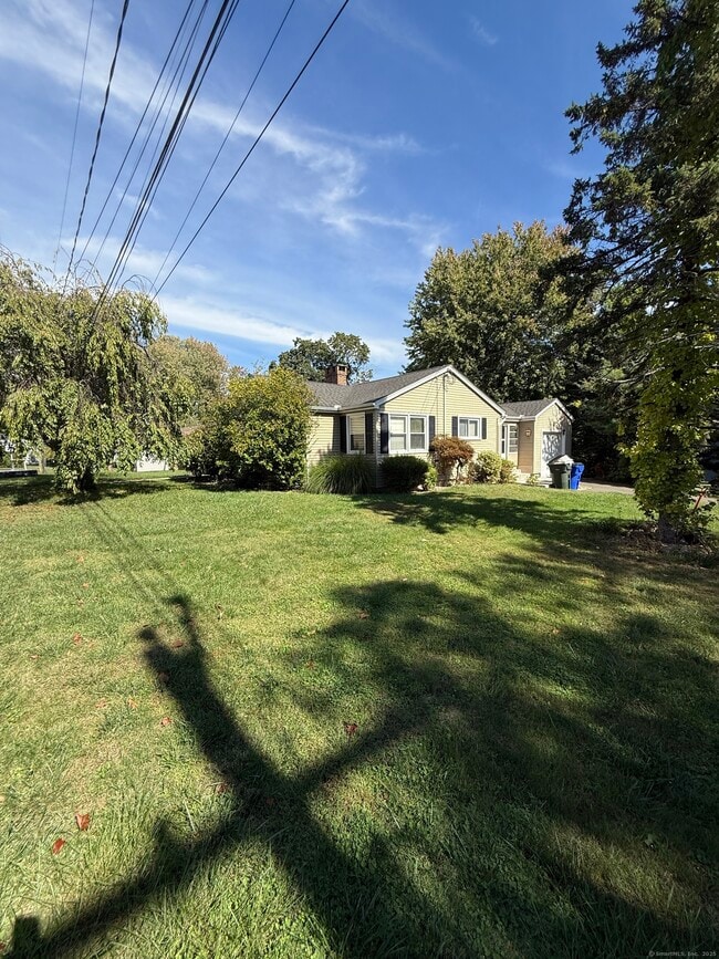 6 Wells Farm Dr in Wethersfield, CT - Building Photo - Building Photo
