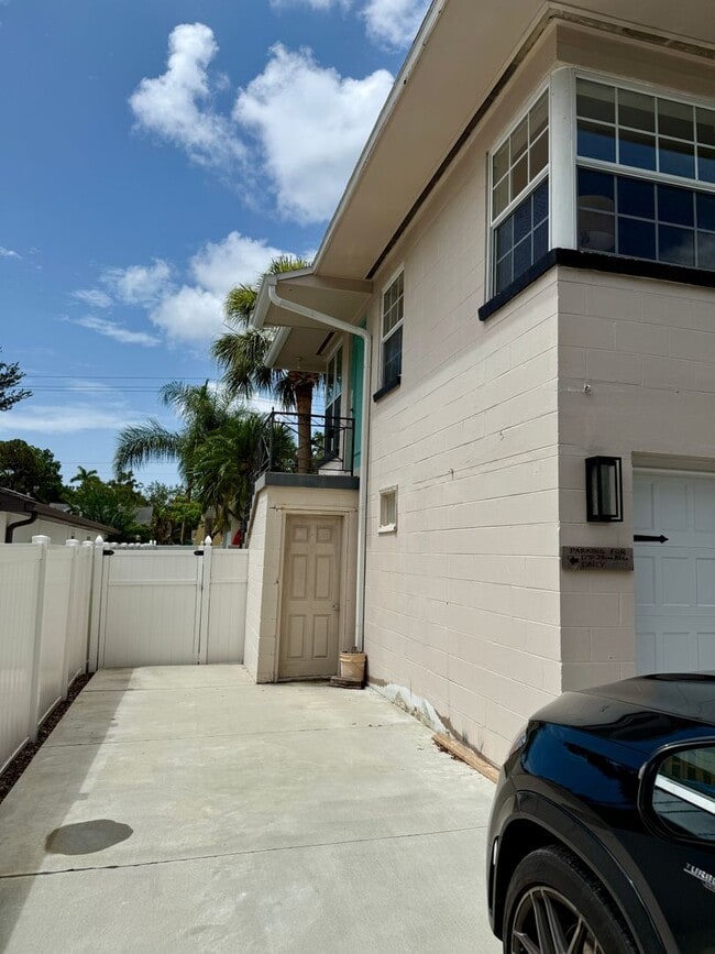 175 28th Ave NE in St. Petersburg, FL - Building Photo - Building Photo