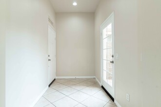 4120 Paredo Way in Simi Valley, CA - Building Photo - Building Photo
