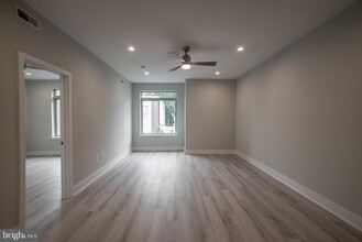 4219 Filbert St in Philadelphia, PA - Building Photo - Building Photo