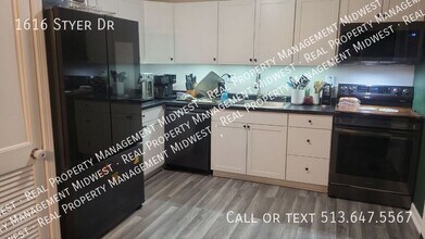 1616 Styer Dr in New Carlisle, OH - Building Photo - Building Photo