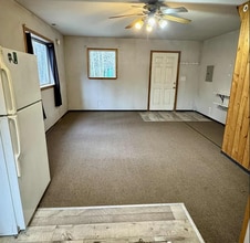 2092 Blackstone Rd in North Pole, AK - Building Photo - Building Photo