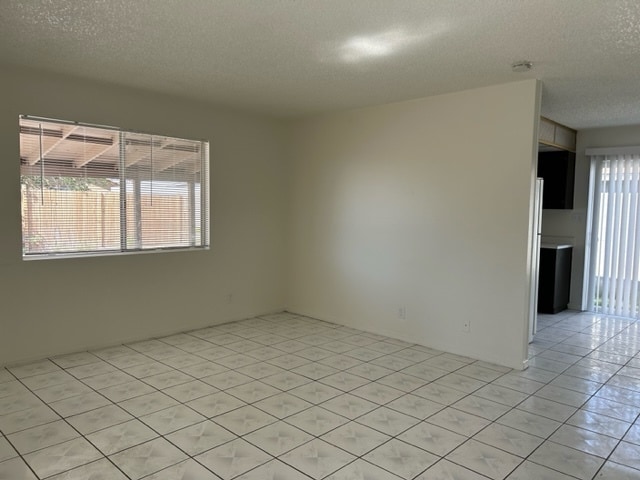 4754 E Harmon Ave in Las Vegas, NV - Building Photo - Building Photo