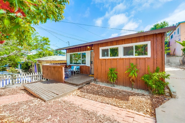 4341 Banning St in San Diego, CA - Building Photo - Building Photo