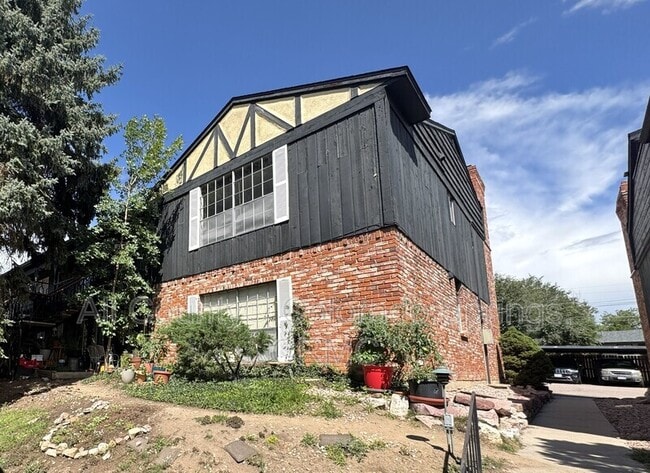 property at 2902 Airport Rd