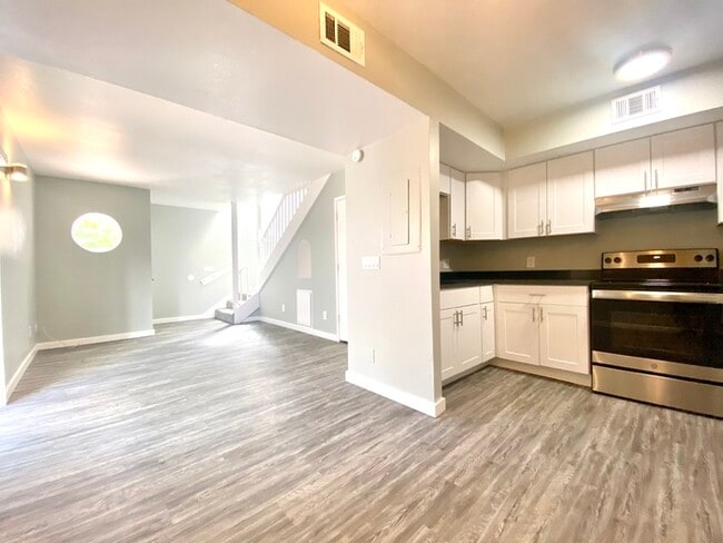 property at 337 S Railroad Ave