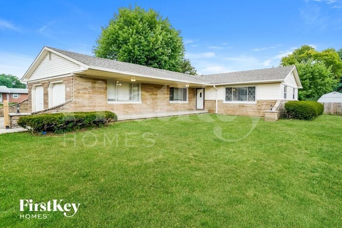 7943 Singleton St in Indianapolis, IN - Building Photo