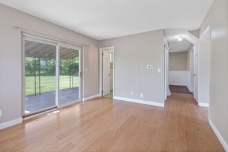 11501 Hanover Rd in Cincinnati, OH - Building Photo - Building Photo