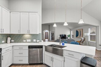 10218 Ansel Dr in Austin, TX - Building Photo - Building Photo