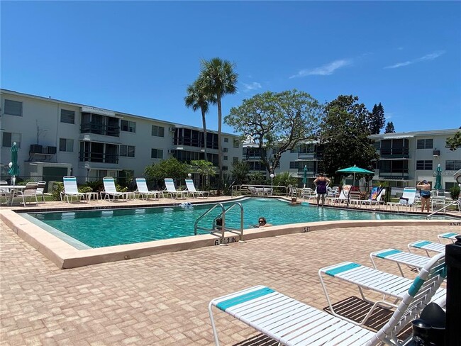 1860 Restful Dr-Unit -K25 in Bradenton, FL - Building Photo - Building Photo